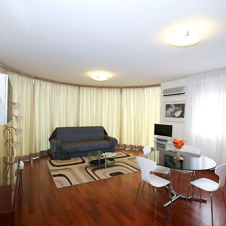 Round Venice Marghera Bagian luar foto